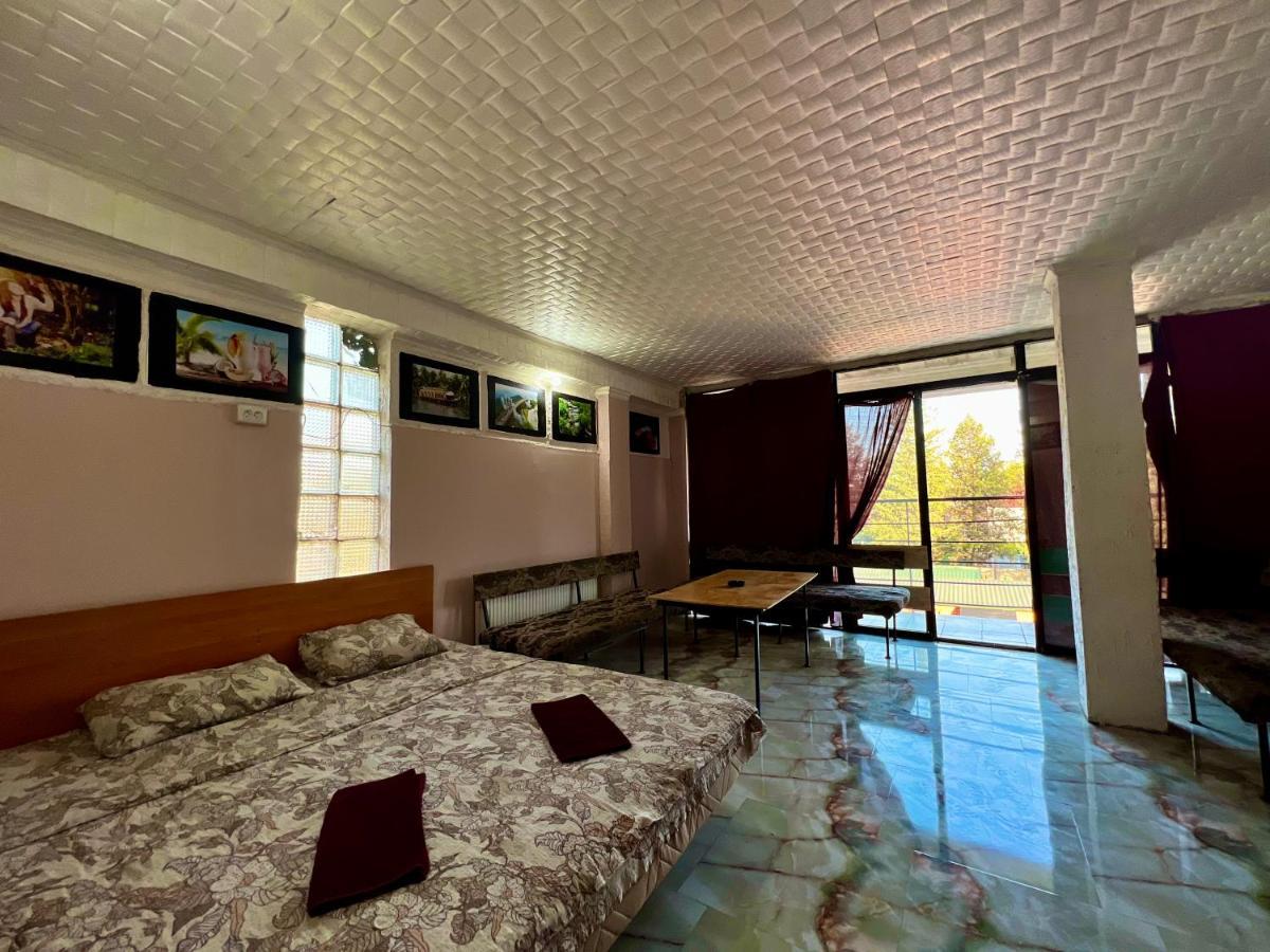 Smile Guesthouse Tiflis Dış mekan fotoğraf