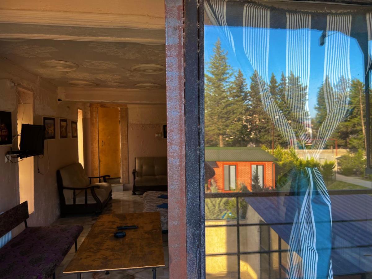 Smile Guesthouse Tiflis Dış mekan fotoğraf