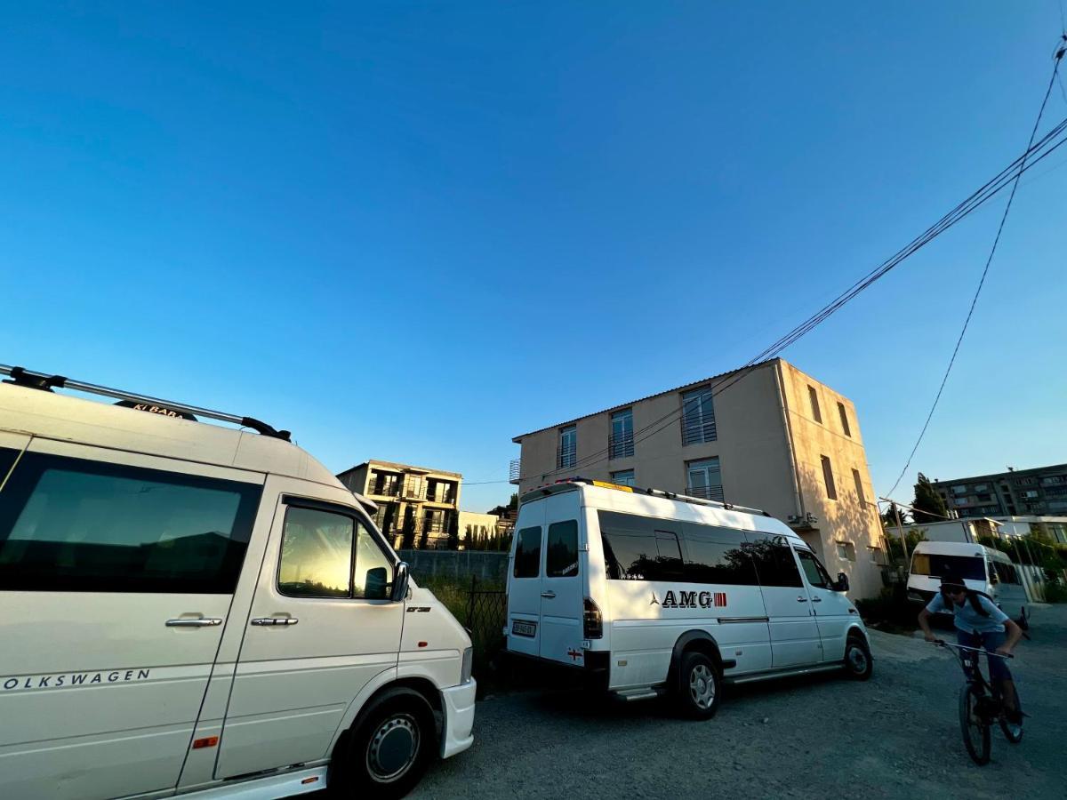 Smile Guesthouse Tiflis Dış mekan fotoğraf