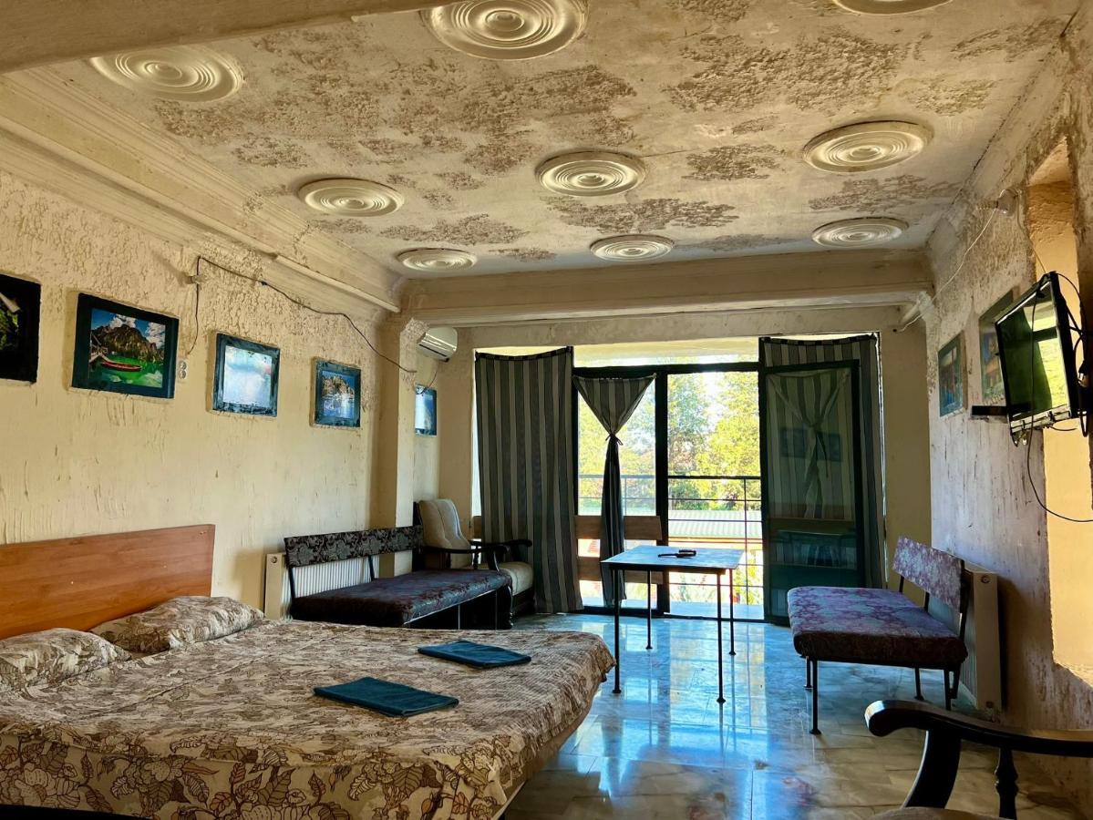 Smile Guesthouse Tiflis Dış mekan fotoğraf