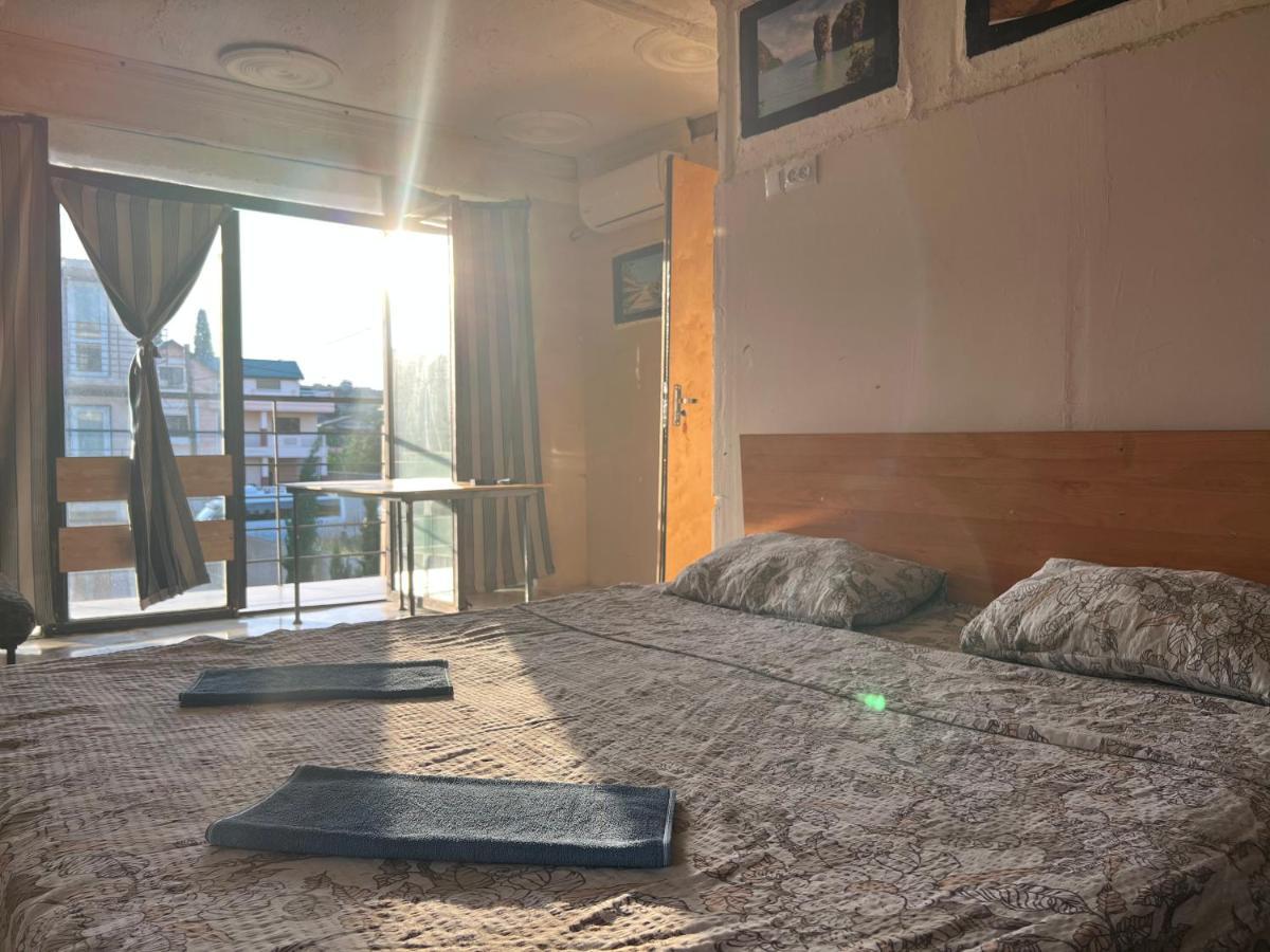 Smile Guesthouse Tiflis Dış mekan fotoğraf