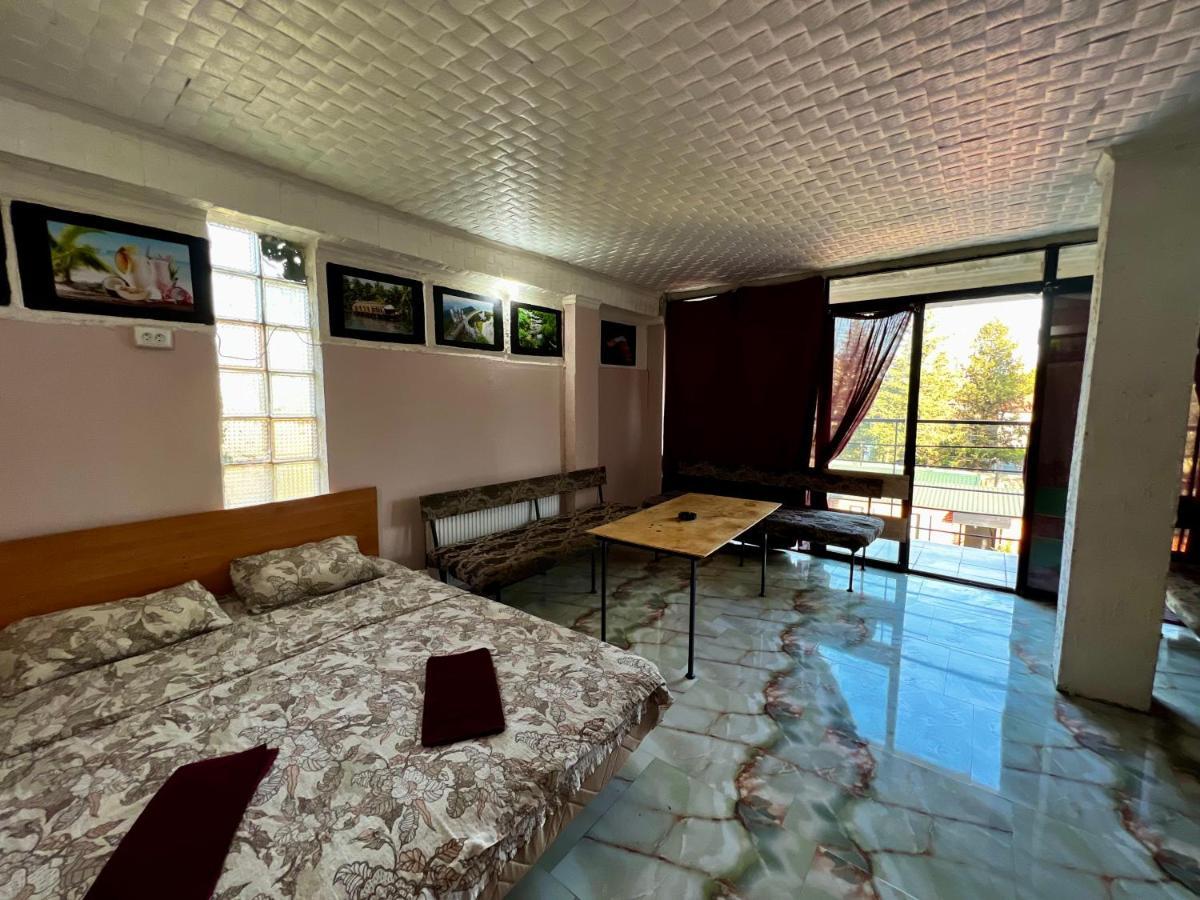 Smile Guesthouse Tiflis Dış mekan fotoğraf